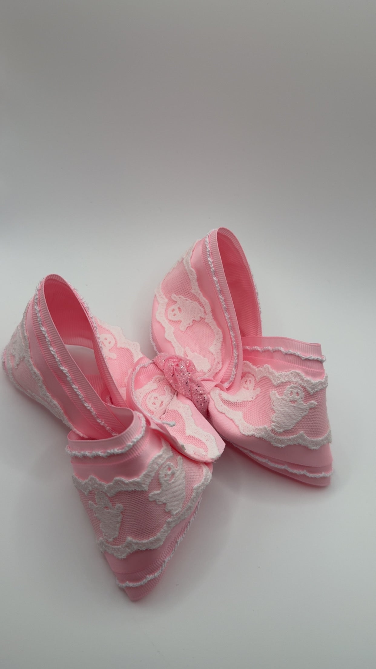 BOO-TIFUL BOW